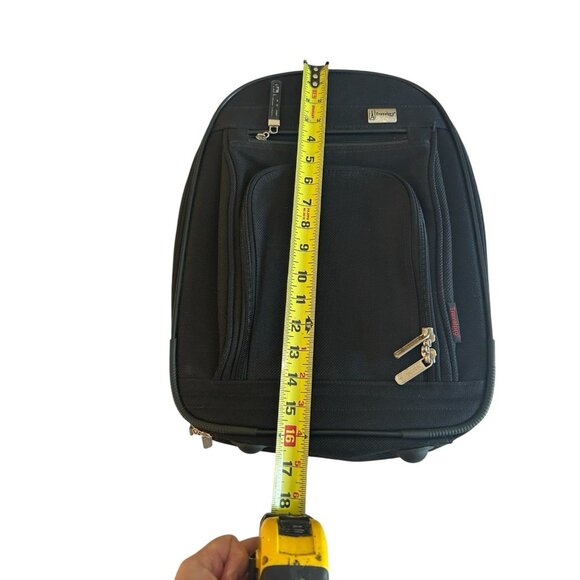 Travelpro Compact Walkabout Laptop Travel Backpack Black 16" Excellent Condition - Picture 12 of 15